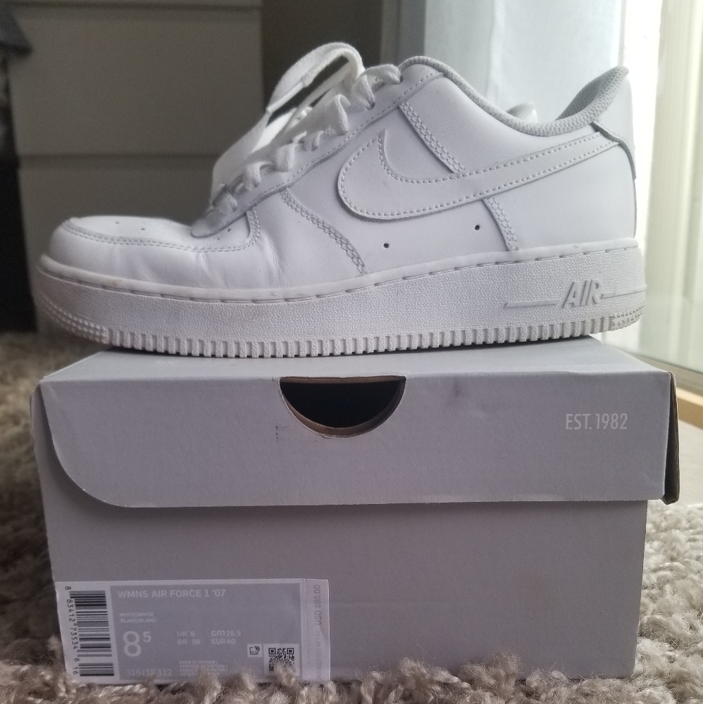 Nike Air Force Ones '07 womens 8.5 shoes
